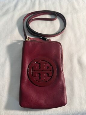 Tory Burch Bag Charlie Mini Phone Crossbody Bag Imperial Garnet Burgundy w/ bag